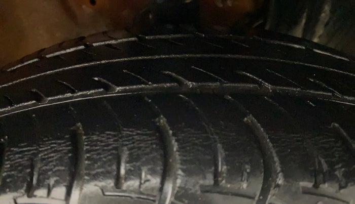 2021 Maruti New Wagon-R VXI (O) 1.2 AMT, Petrol, Automatic, 29,524 km, Right Front Tyre Tread