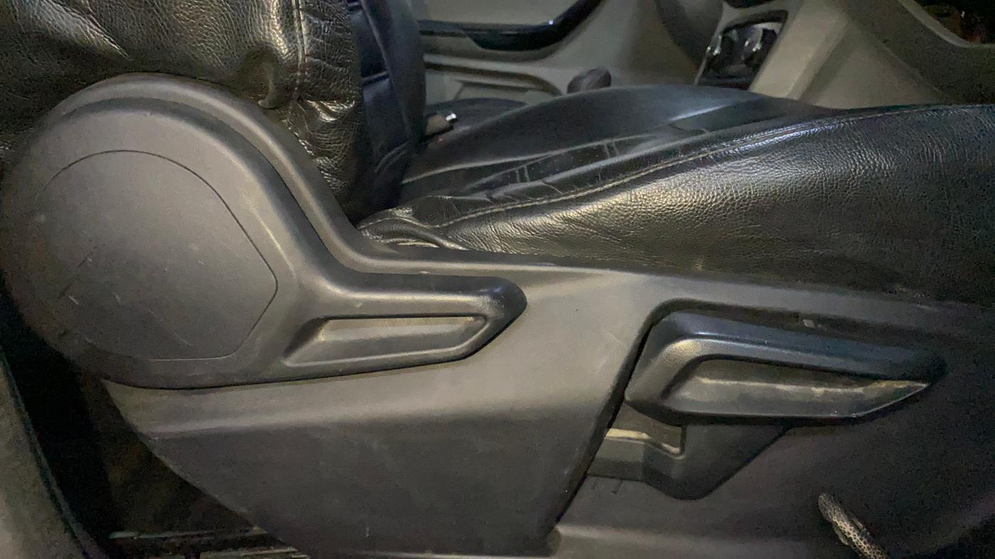 2019 Tata Tiago XZ PLUS PETROL, CNG, Manual, 63,290 km, Driver Side Adjustment Panel