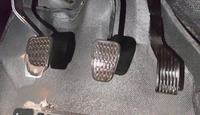 2023 Tata NEXON CREATIVE + 1.5 DIESEL, Diesel, Manual, 56,303 km, Pedals