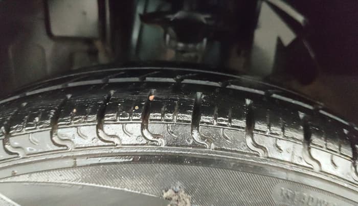 2019 Renault Kwid CLIMBER 1.0 (O), Petrol, Manual, 80,927 km, Left Front Tyre Tread