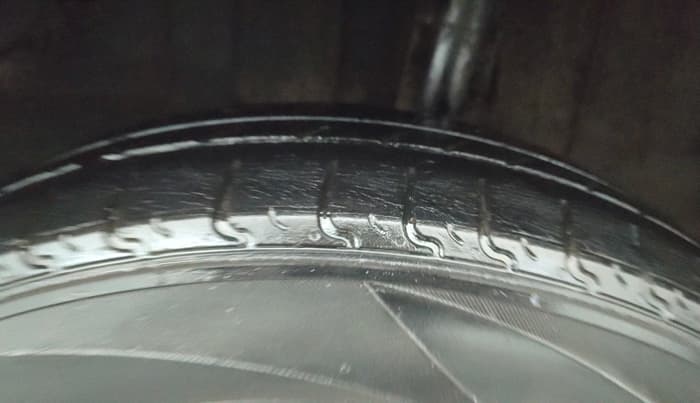 2019 Renault Kwid CLIMBER 1.0 (O), Petrol, Manual, 80,927 km, Left Rear Tyre Tread