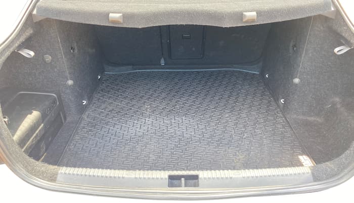2018 Skoda Octavia L&K 1.8 TSI AT, Petrol, Automatic, 99,240 km, Boot Inside