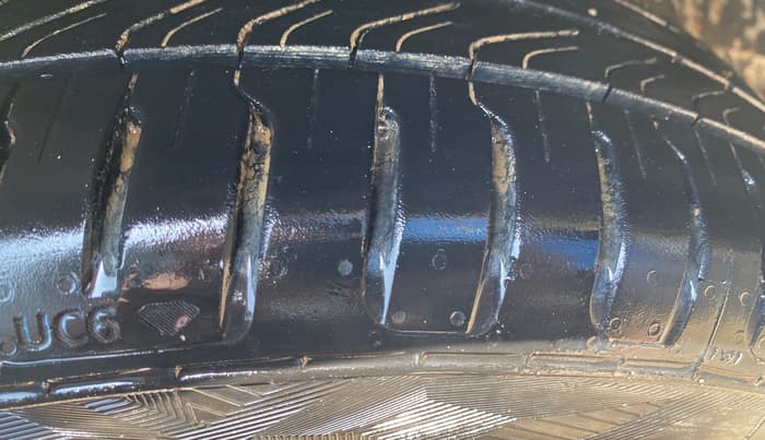2018 Skoda Octavia L&K 1.8 TSI AT, Petrol, Automatic, 99,240 km, Right Front Tyre Tread