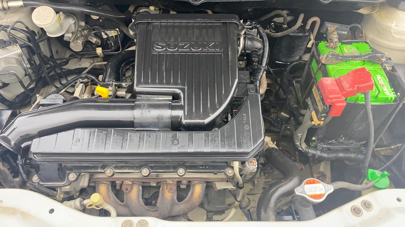2015 Maruti Swift ZXI, Petrol, Manual, 82,313 km, Engine View