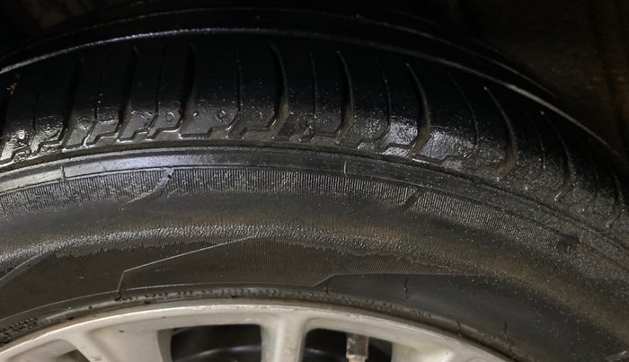 2018 Ford Figo Aspire TITANIUM PLUS 1.2 PETROL, Petrol, Manual, 76,562 km, Right Rear Tyre Tread