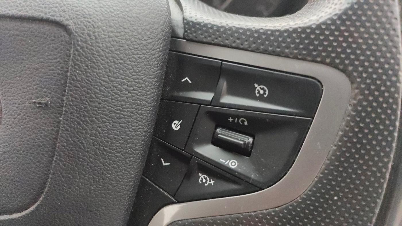 2020 Tata Harrier XZA PLUS 2.0L, Diesel, Automatic, 64,403 km, Adaptive Cruise Control