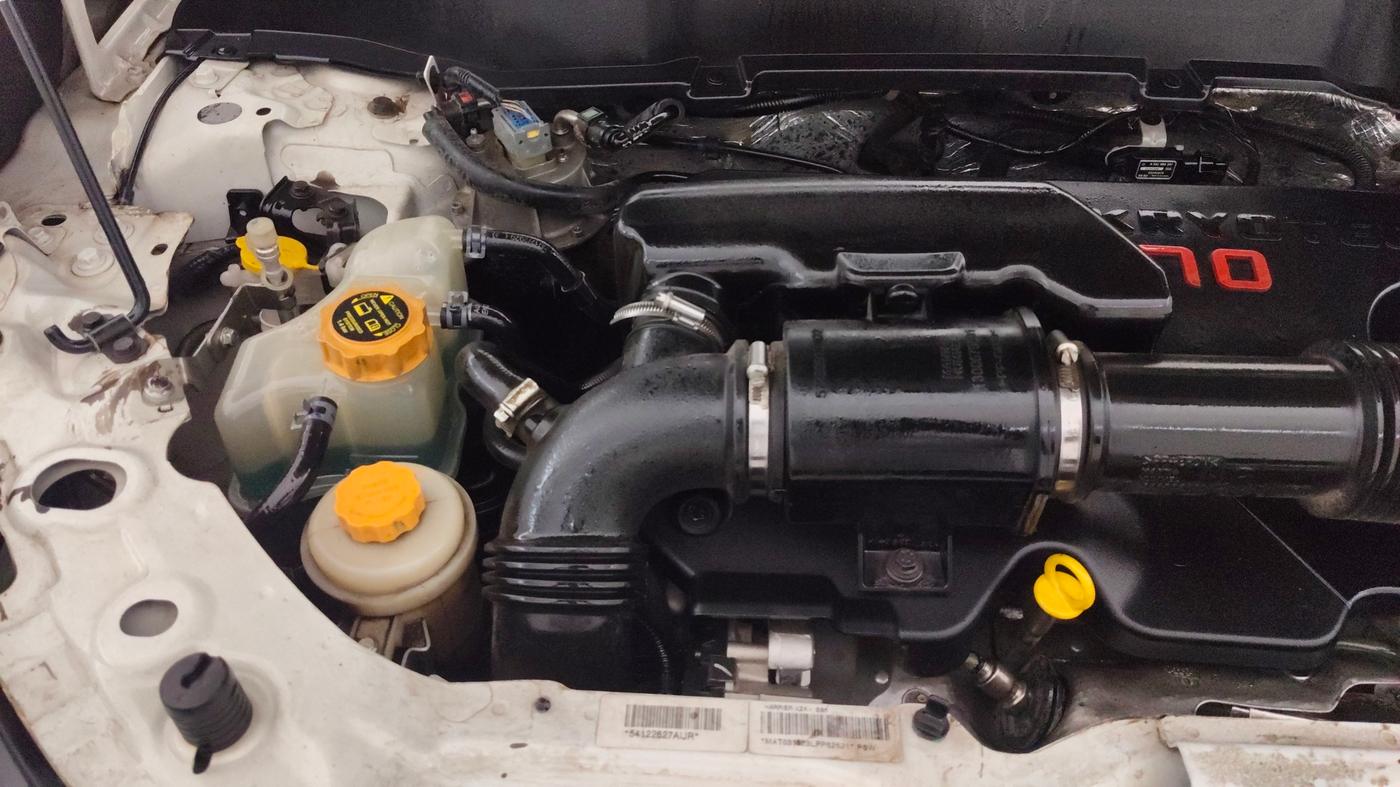 2020 Tata Harrier XZA PLUS 2.0L, Diesel, Automatic, 64,403 km, Engine View - Right