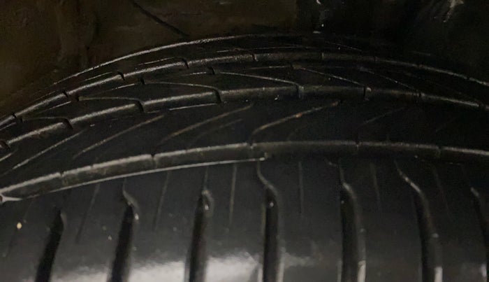 2021 KIA SONET HTK PLUS 1.5 AT, Diesel, Automatic, 67,318 km, Right Front Tyre Tread