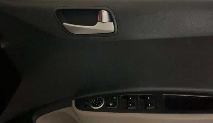 2014 Hyundai Grand i10 ASTA (O) 1.2 KAPPA VTVT, Petrol, Manual, 37,807 km, Driver Side Door Panels Control