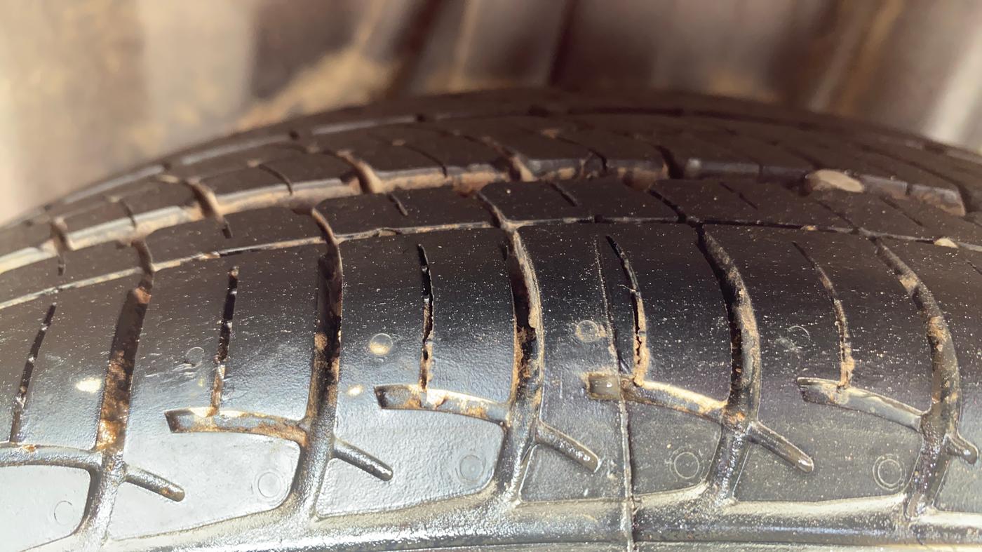 2017 Honda Brio S MT, CNG, Manual, 47,645 km, Left Rear Tyre Tread
