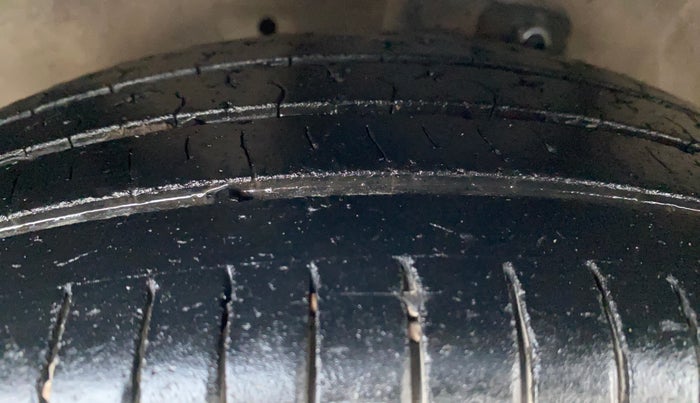 2018 Maruti Celerio VXI CNG, CNG, Manual, 1,28,113 km, Left Front Tyre Tread