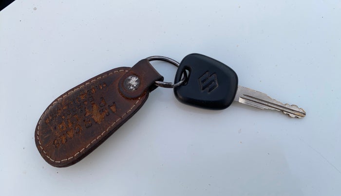 2018 Maruti Celerio VXI CNG, CNG, Manual, 1,28,113 km, Key Close Up