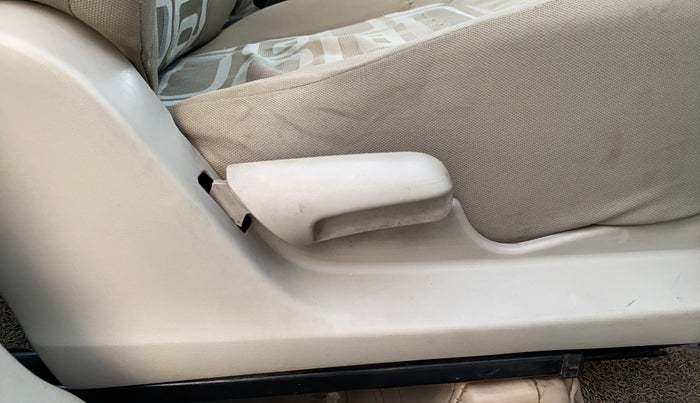 2018 Maruti Celerio VXI CNG, CNG, Manual, 1,28,113 km, Driver Side Adjustment Panel