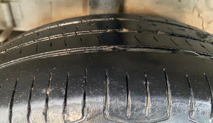 2018 Maruti Celerio VXI CNG, CNG, Manual, 1,28,113 km, Right Rear Tyre Tread