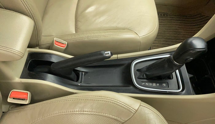 2017 Maruti Ciaz ALPHA  AT 1.4  PETROL, CNG, Automatic, 1,20,295 km, Gear Lever