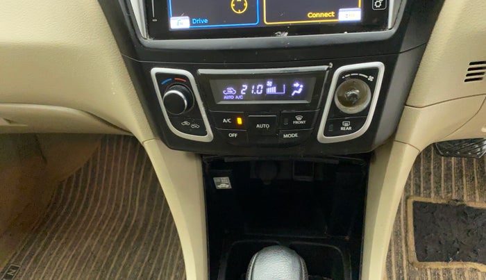 2017 Maruti Ciaz ALPHA  AT 1.4  PETROL, CNG, Automatic, 1,20,295 km, AC Unit - Rear defogger not working