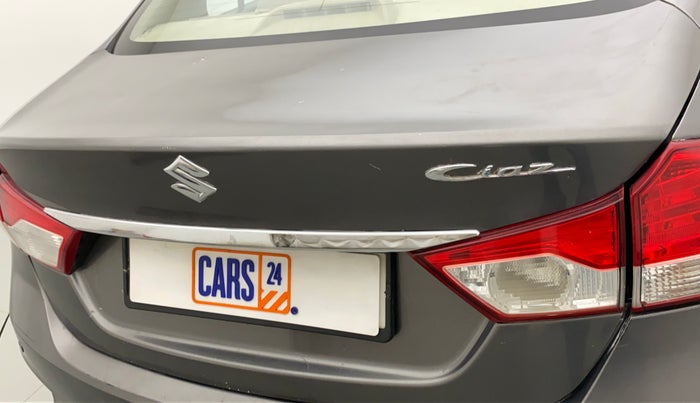 2017 Maruti Ciaz ALPHA  AT 1.4  PETROL, CNG, Automatic, 1,20,295 km, Dicky (Boot door) - Slightly dented