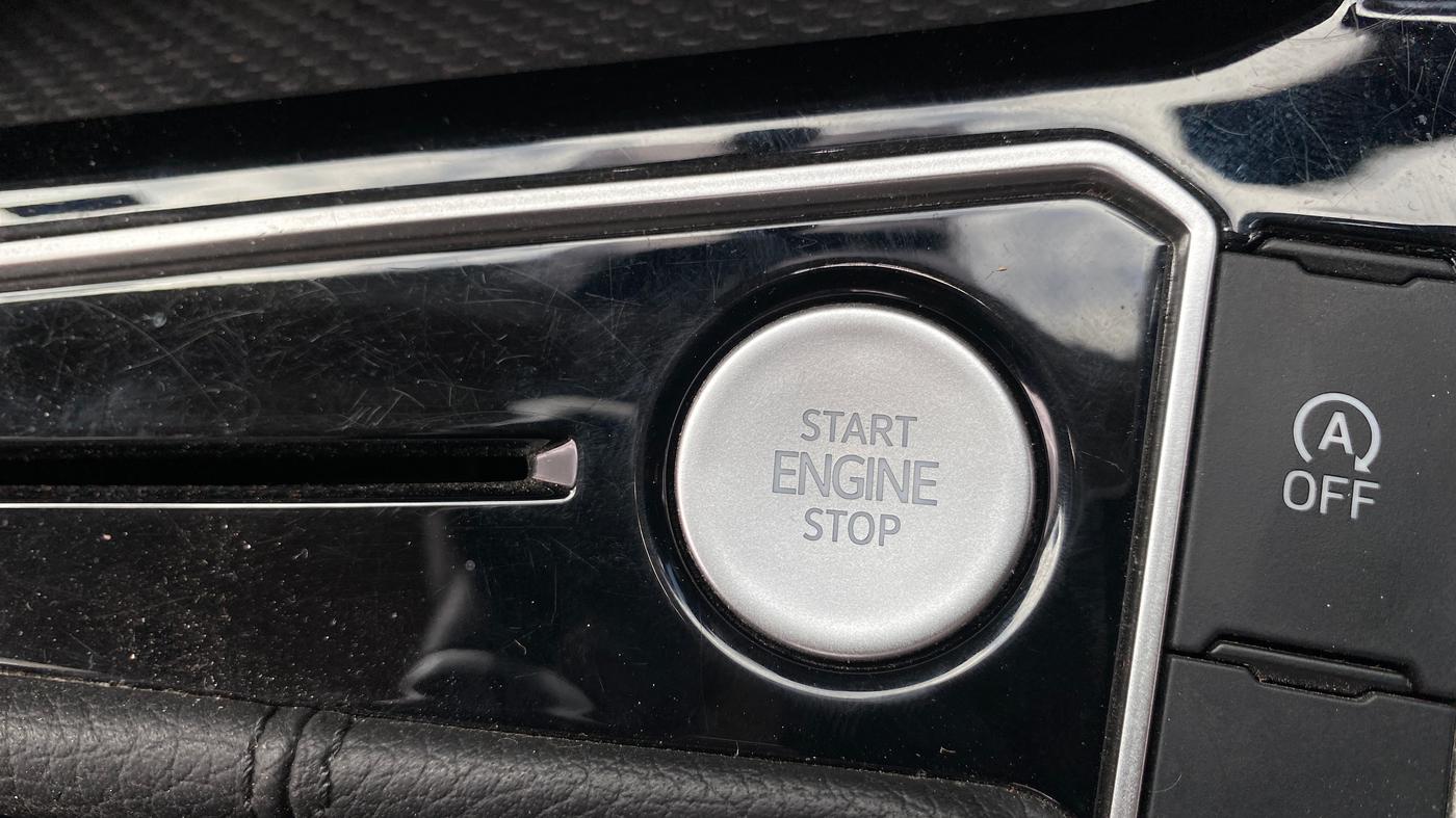 2024 Volkswagen VIRTUS TOPLINE TSI 1.0 AT, Petrol, Automatic, 20,053 km, Keyless Start/ Stop Button