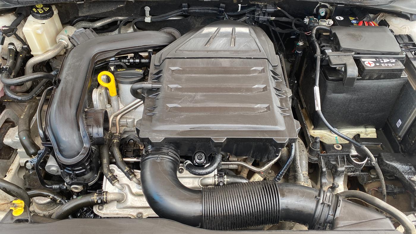 2024 Volkswagen VIRTUS TOPLINE TSI 1.0 AT, Petrol, Automatic, 20,053 km, Engine View