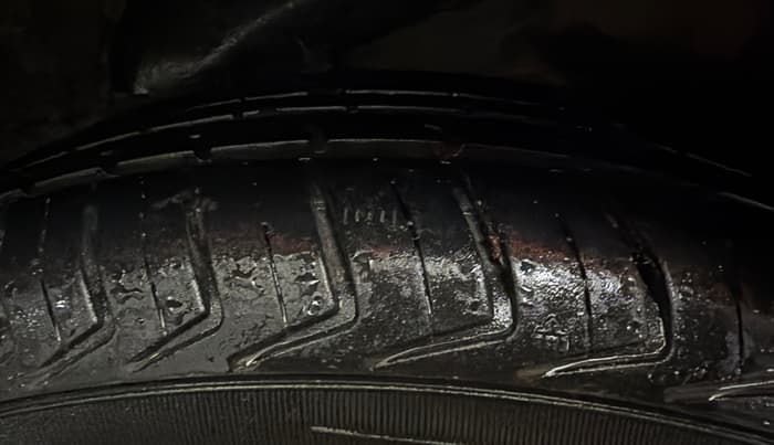 2014 Hyundai i10 MAGNA 1.2, Petrol, Manual, 76,915 km, Left Rear Tyre Tread