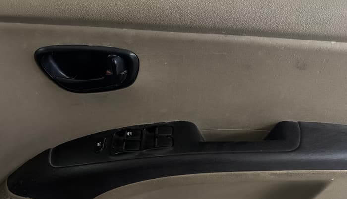 2014 Hyundai i10 MAGNA 1.2, Petrol, Manual, 76,915 km, Driver Side Door Panels Control