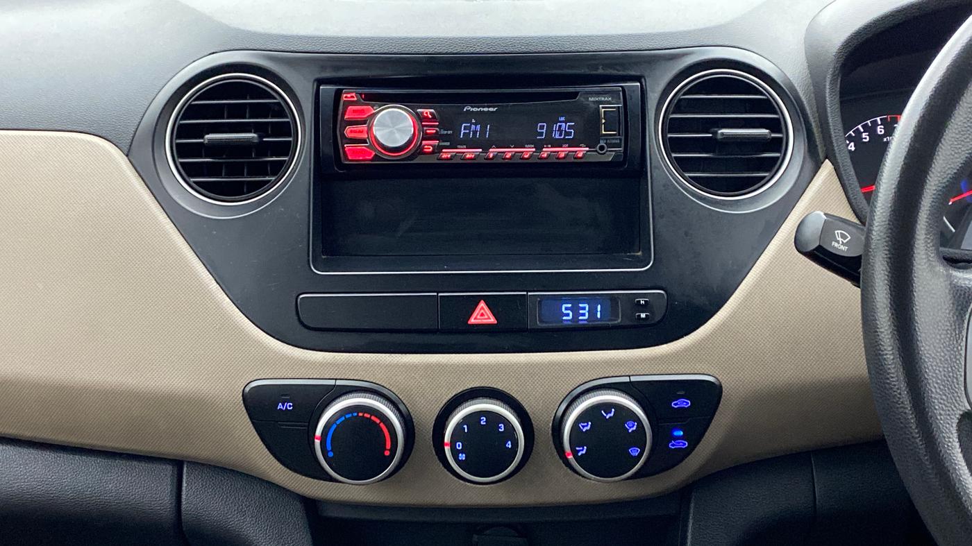 2014 Hyundai Grand i10 MAGNA 1.2 KAPPA VTVT, Petrol, Manual, 34,913 km, Air Conditioner