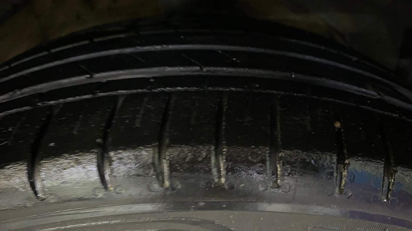 2022 MG HECTOR SHARP 1.5 PETROL CVT, Petrol, Automatic, 28,324 km, Right Front Tyre Tread