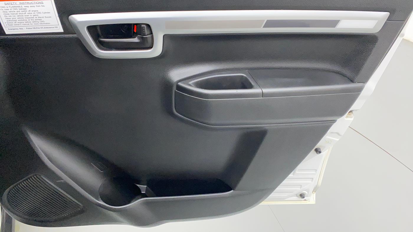 2021 Maruti S PRESSO VXI (O) CNG, CNG, Manual, 24,279 km, Driver Side Door Panels Control