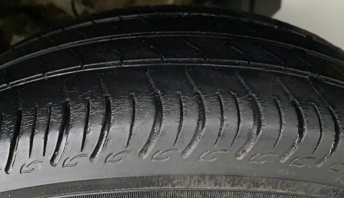 2021 Maruti S PRESSO VXI (O) CNG, CNG, Manual, 24,279 km, Left Rear Tyre Tread