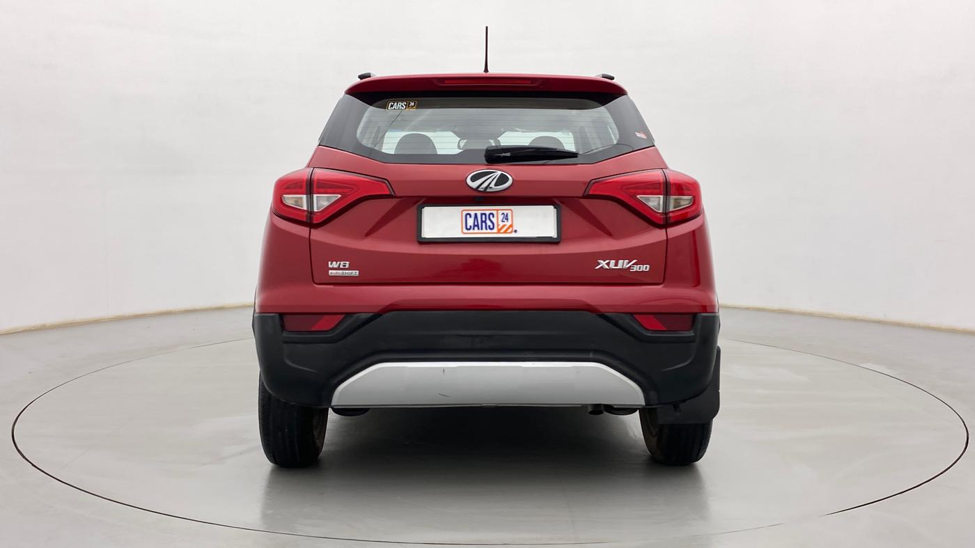 2022 Mahindra XUV300 W8 (O) 1.2 PETROL AMT, Petrol, Automatic, 11,127 km, Back/Rear