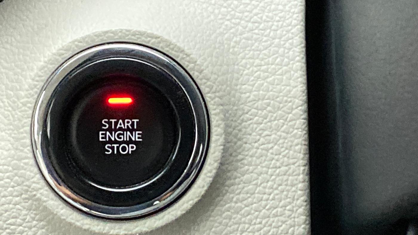 2022 Mahindra XUV300 W8 (O) 1.2 PETROL AMT, Petrol, Automatic, 11,127 km, Keyless Start/ Stop Button