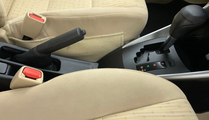 2020 Toyota YARIS J CVT, Petrol, Automatic, 9,889 km, Gear Lever