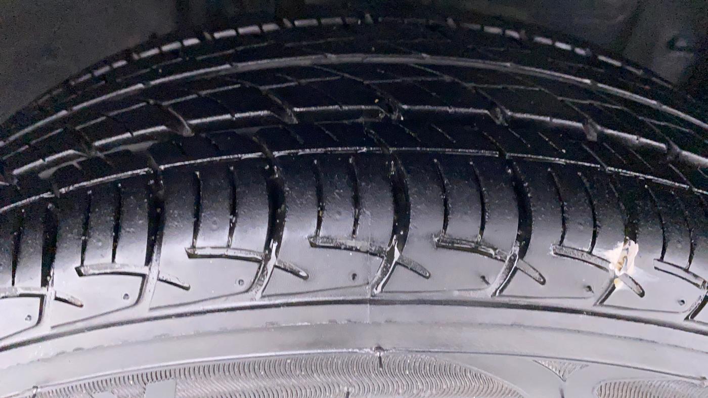 2020 Toyota YARIS J CVT, Petrol, Automatic, 9,889 km, Right Front Tyre Tread
