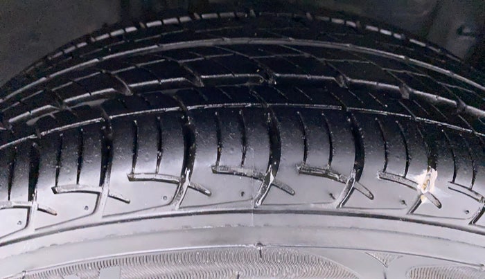 2020 Toyota YARIS J CVT, Petrol, Automatic, 9,889 km, Right Front Tyre Tread