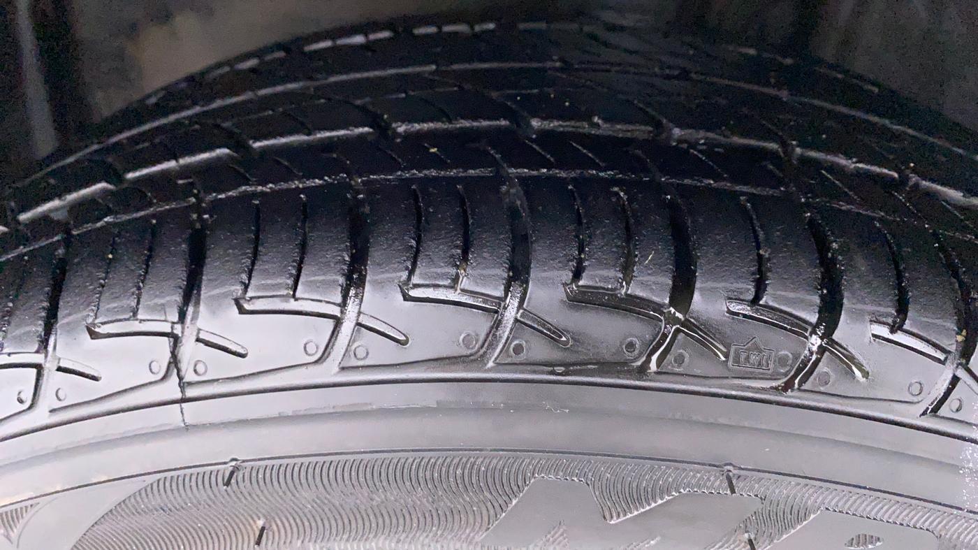2020 Toyota YARIS J CVT, Petrol, Automatic, 9,889 km, Left Front Tyre Tread