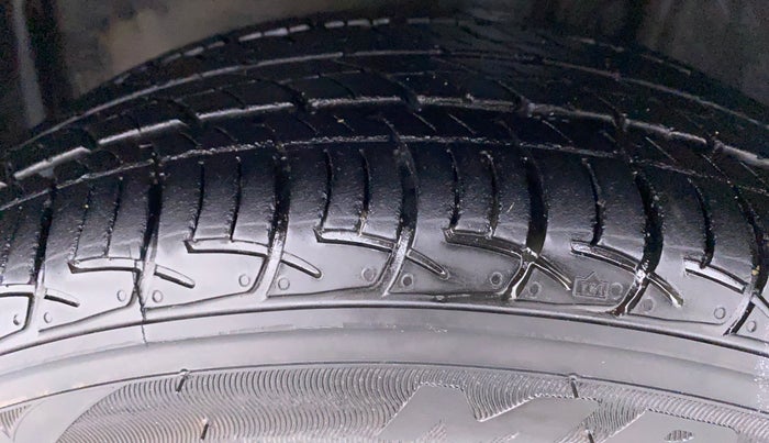 2020 Toyota YARIS J CVT, Petrol, Automatic, 9,889 km, Left Front Tyre Tread