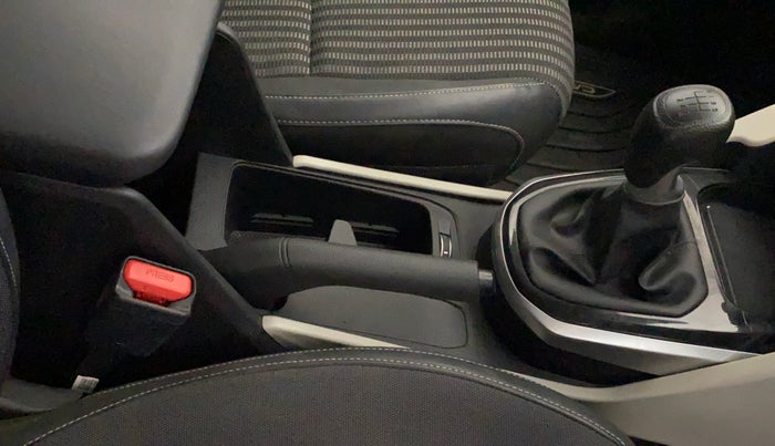 2022 KIA CARENS PRESTIGE PLUS 1.4 PETROL 7 STR, Petrol, Manual, 21,215 km, Gear Lever