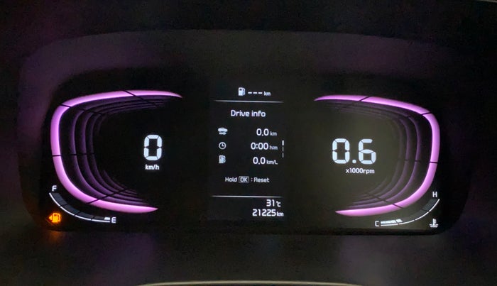 2022 KIA CARENS PRESTIGE PLUS 1.4 PETROL 7 STR, Petrol, Manual, 21,215 km, Odometer Image