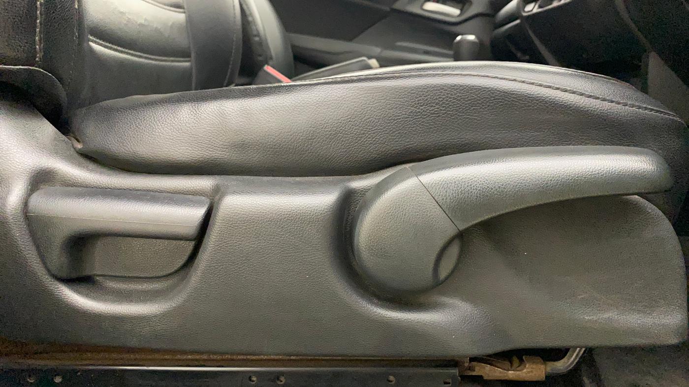 2018 Honda WR-V 1.2L I-VTEC S MT, Petrol, Manual, 80,450 km, Driver Side Adjustment Panel
