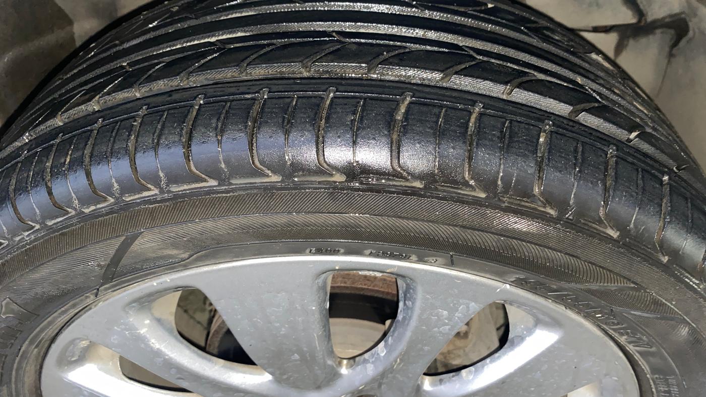 2016 Maruti Baleno ALPHA PETROL 1.2, Petrol, Manual, 32,844 km, Right Front Tyre Tread