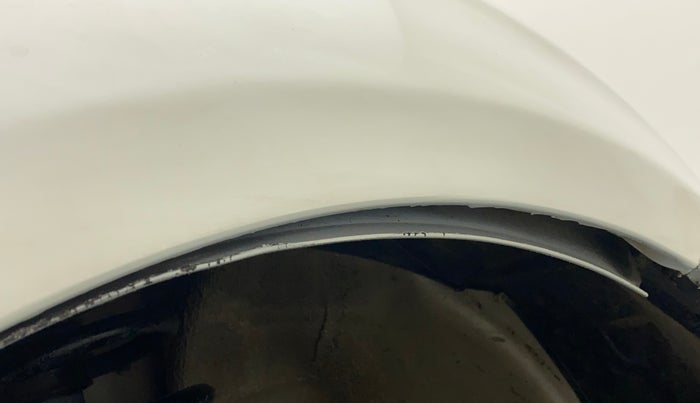 2011 Maruti Swift LXI, Petrol, Manual, 81,771 km, Right fender - Lining loose
