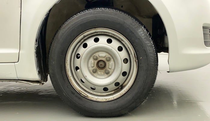 2011 Maruti Swift LXI, Petrol, Manual, 81,771 km, Right Front Wheel