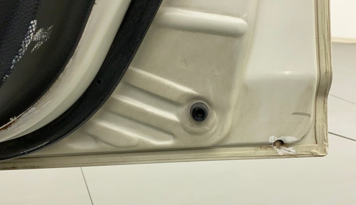 2011 Maruti Swift LXI, Petrol, Manual, 81,771 km, Driver-side door - Slightly rusted