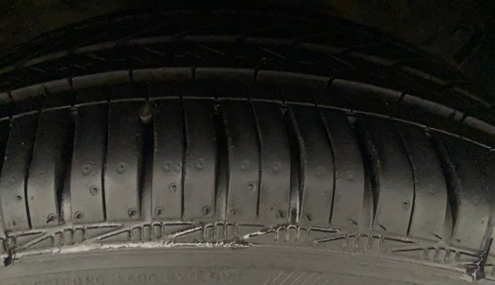 2014 Hyundai Xcent S (O) 1.2, Petrol, Manual, 34,833 km, Left Rear Tyre Tread