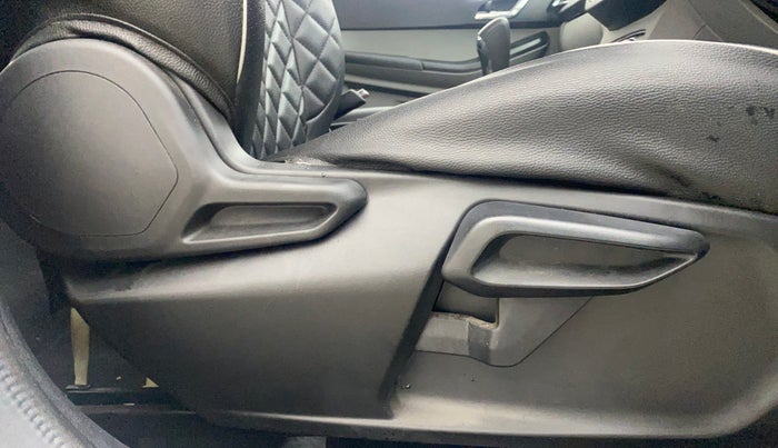 2020 Tata Tiago XZA PLUS PETROL, Petrol, Automatic, 63,253 km, Driver Side Adjustment Panel