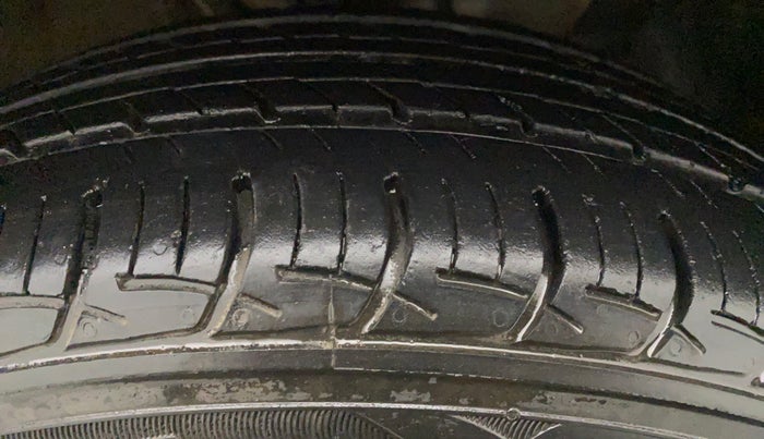 2018 Hyundai Elite i20 ASTA 1.2  CVT, Petrol, Automatic, 69,193 km, Right Front Tyre Tread