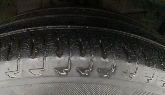 2016 Honda City 1.5L I-VTEC VX CVT, Petrol, Automatic, 61,813 km, Right Front Tyre Tread