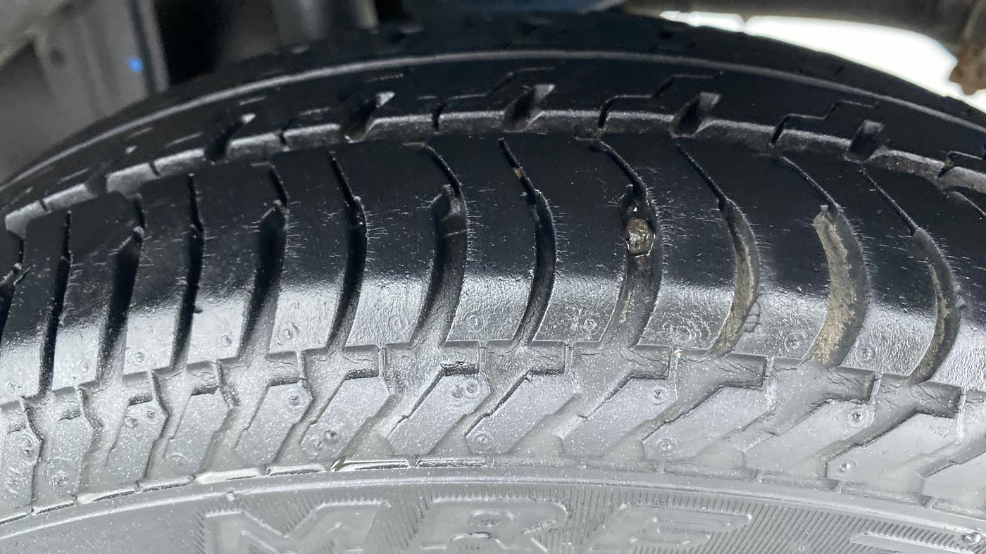 2016 Maruti Alto K10 VXI P, Petrol, Manual, 15,832 km, Left Rear Tyre Tread