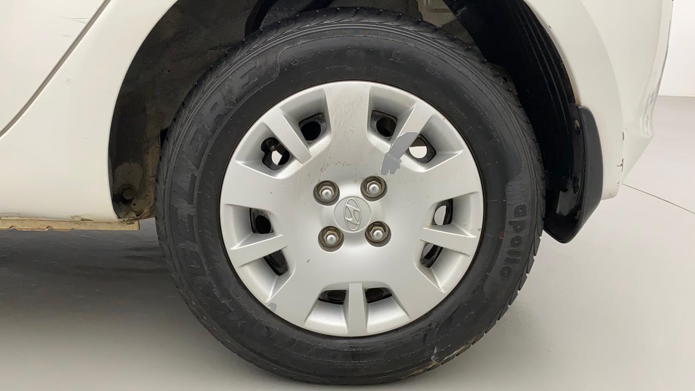 2014 Hyundai i20 MAGNA 1.2, Petrol, Manual, 32,251 km, Left Rear Wheel