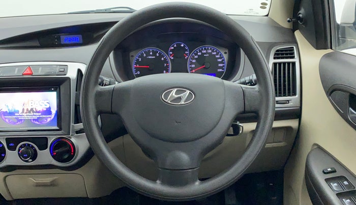 2014 Hyundai i20 MAGNA 1.2, Petrol, Manual, 32,251 km, Steering Wheel Close Up